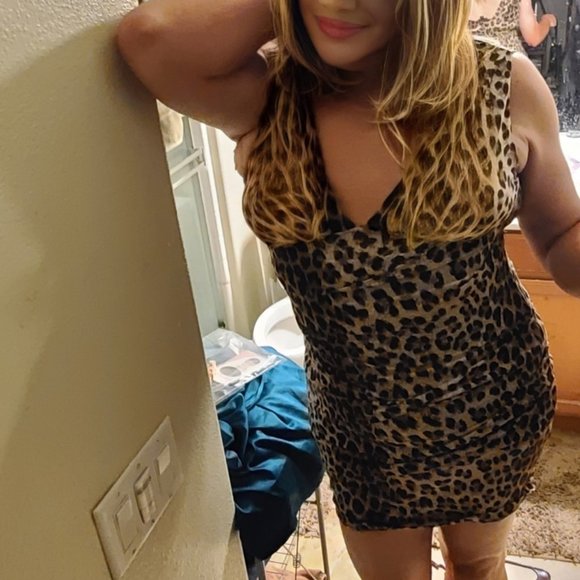 Meet your Posher, Tomi - Picture 3 of 10